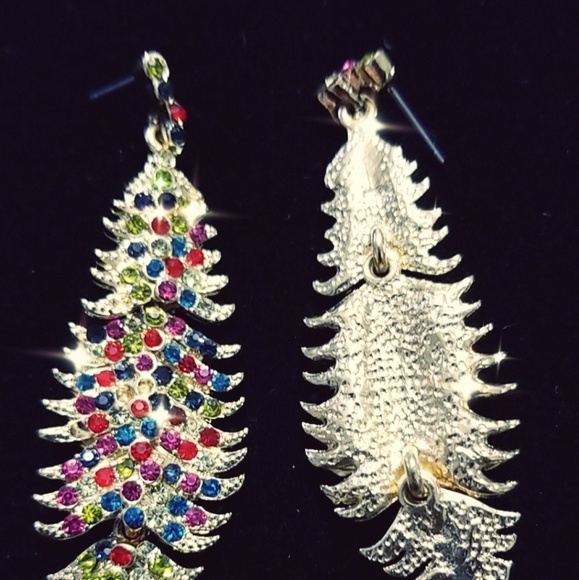 Earrings - Picture 2 of 3